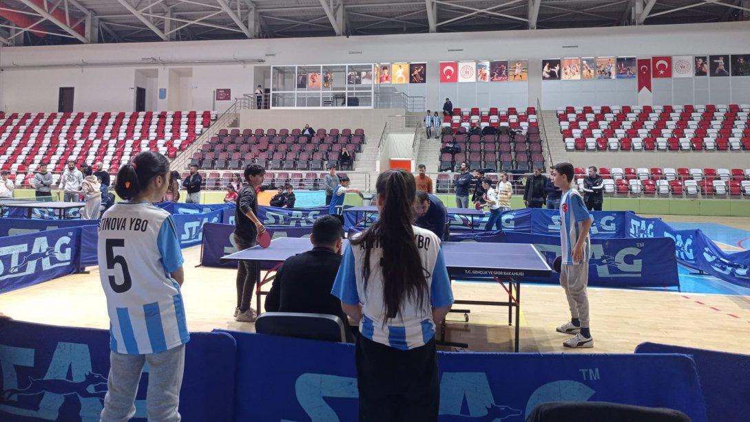  Altınova Yatılı Bölge Ortaokulu Yıldız Erkekler ve Yıldız Kızlar Takımı Masa Tenisi Turnuvasında İl Üçüncüsü oldu.