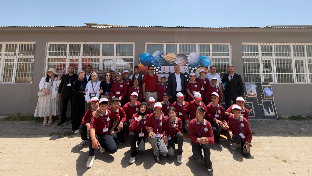 Korkut İmam Hatip Ortaokulunda TÜBİTAK 4006 Bilim Fuarı Sergisi