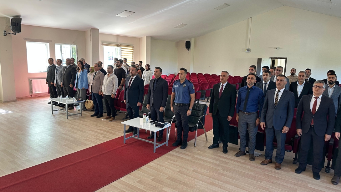 2025-2026 Eğitim Öğretim Yılı Okul Sporları, Öğrenci Devamsızlıkları ve Akademik Başarı Değerlendirme Toplantısı Yapıldı